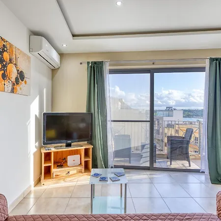 Charming 2 Bedroom Close To The Rmus1-1 *