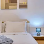 아파트 Charming 2 Bedroom Close To The Rmus1-1