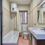 아파트 Charming 2 Bedroom Close To The Rmus1-1 *