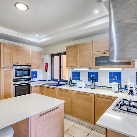 Charming 2 Bedroom Close To The Rmus1-1 Appartement *
